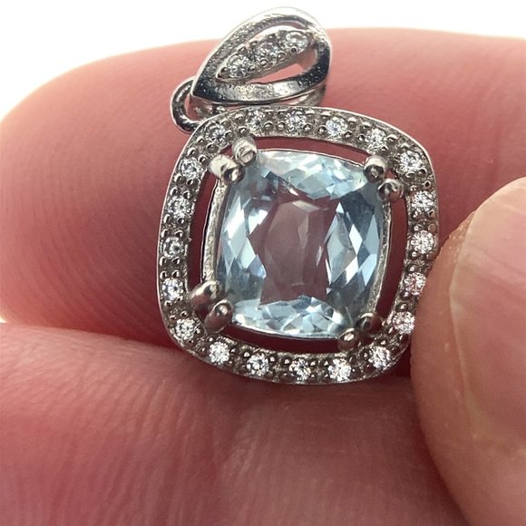 Aquamarine 1.55ct White Gold Finish Solid 925 Sterling Silver Pendant - Picture 1 of 6